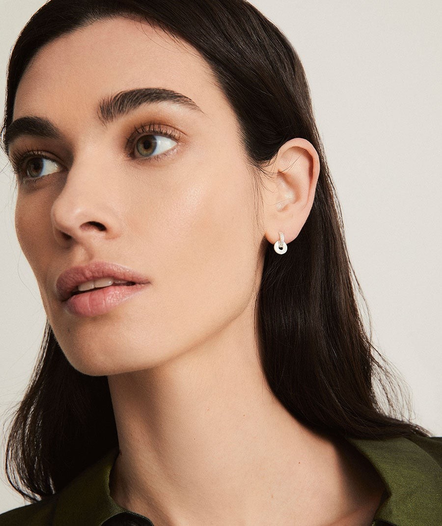 Pendientes Allegra colección Clasicos Plata Plata de primera Ley aro madreperla