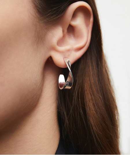 Earrings irregular hoop 6mm Barbara