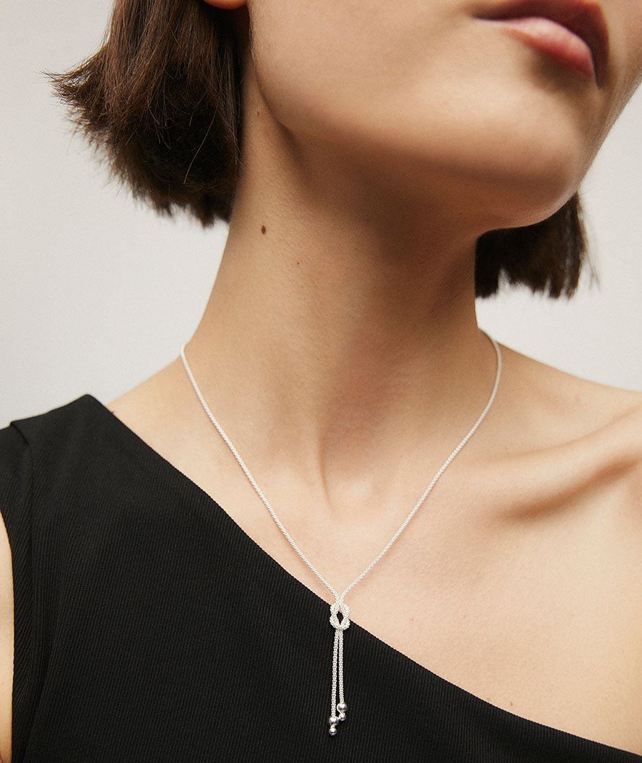 Collar nudo