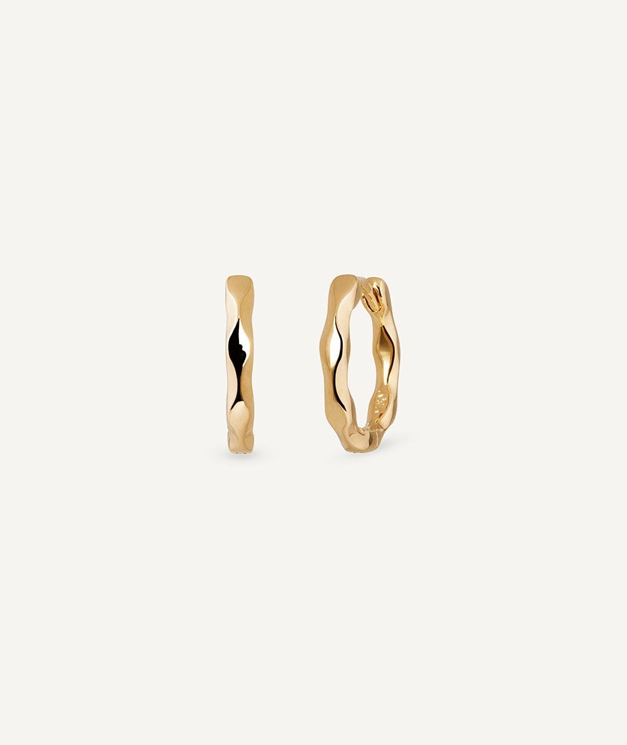 Earrings wavy hoop 2,25mm