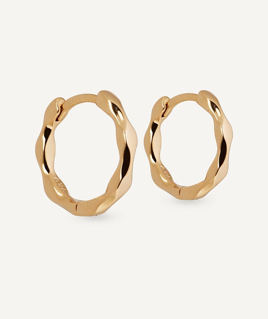 Earrings wavy hoop 2,25mm