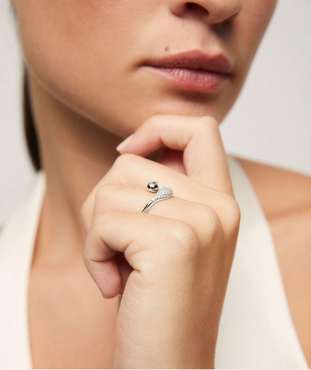 Anillo Cascade con circonita