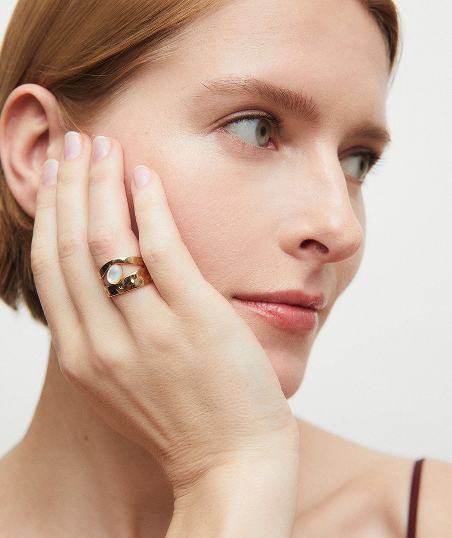 Ring Reflexe with white Mother of Pearl