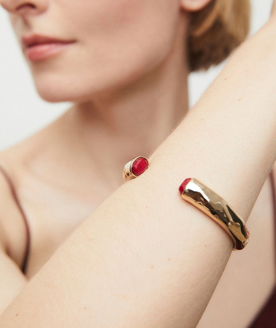 Brazalete rígido Salada con Ágata roja