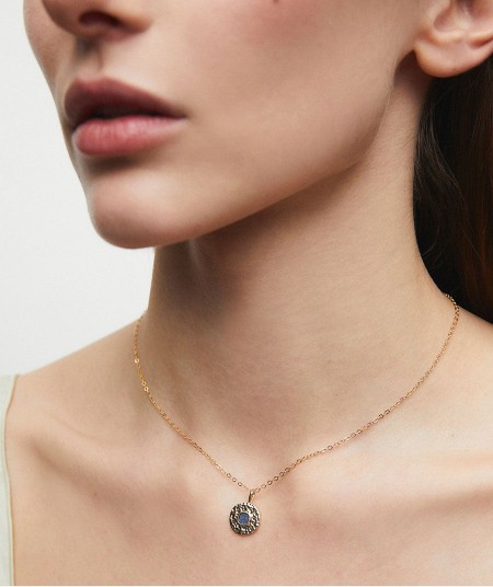 Pendant Circle Gleam with natural blue Lapislazuli