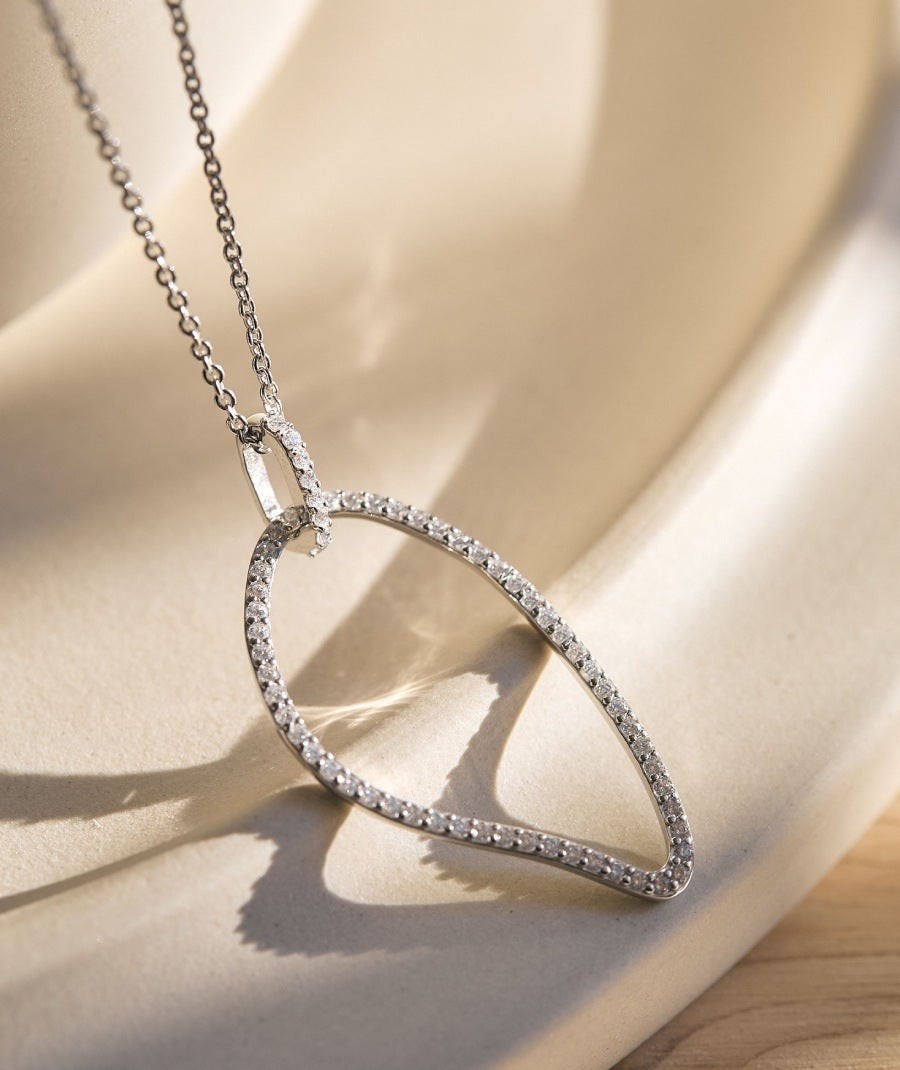 Pendant Elipse with Cubic Zirconia